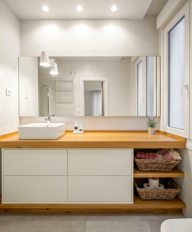 Great Location & 130M2! Guggenheim & Parking Apartamento Bilbau Exterior foto