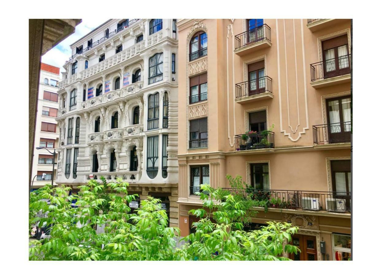 Great Location & 130M2! Guggenheim & Parking Apartamento Bilbau Exterior foto